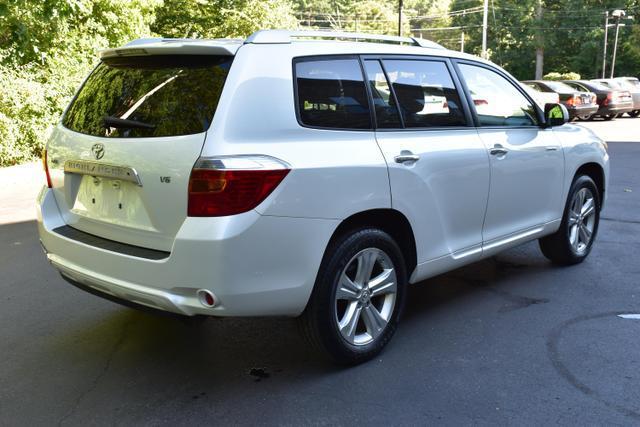 used 2008 Toyota Highlander car, priced at $11,998