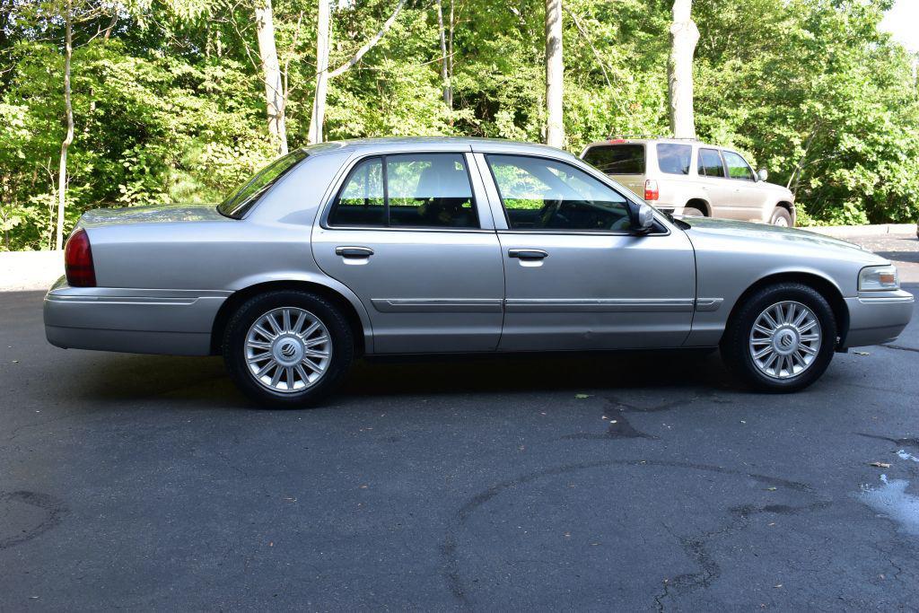 used 2008 Mercury Grand Marquis car, priced at $15,895