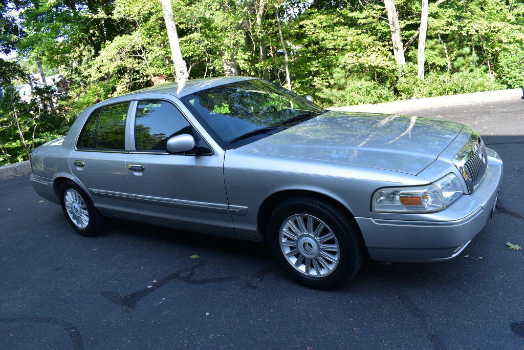 used 2008 Mercury Grand Marquis car, priced at $15,895