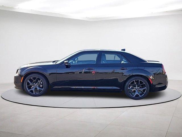 used 2022 Chrysler 300 car, priced at $28,477