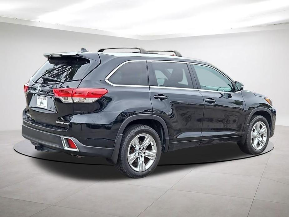 used 2018 Toyota Highlander car, priced at $27,988