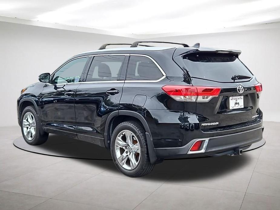 used 2018 Toyota Highlander car, priced at $27,988