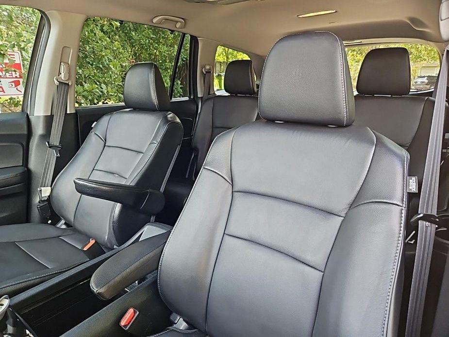 used 2022 Honda Pilot car, priced at $33,288