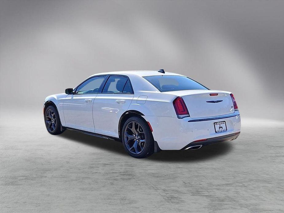 used 2022 Chrysler 300 car, priced at $27,788