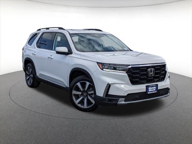 new 2025 Honda Pilot car, priced at $54,930