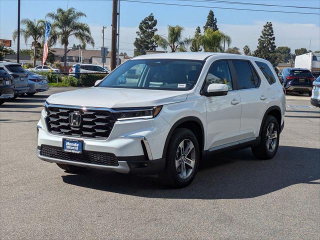 new 2025 Honda Pilot car, priced at $46,080