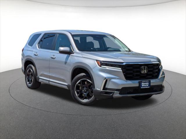 new 2025 Honda Pilot car, priced at $46,695