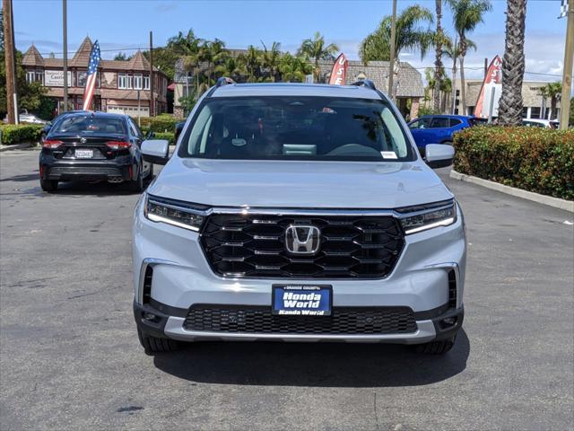 new 2025 Honda Pilot car, priced at $49,350