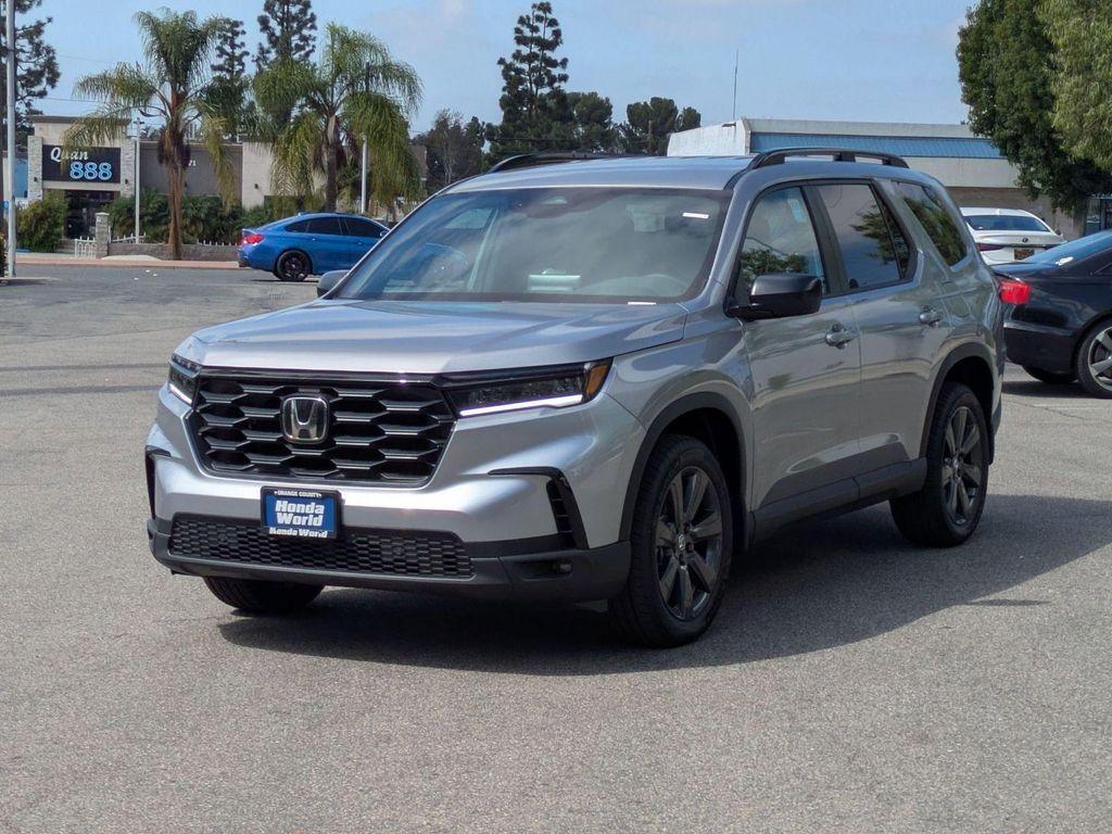 new 2025 Honda Pilot car, priced at $43,795