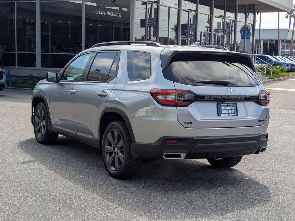 new 2025 Honda Pilot car, priced at $43,795