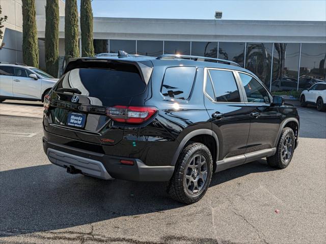 new 2025 Honda Pilot car, priced at $50,850