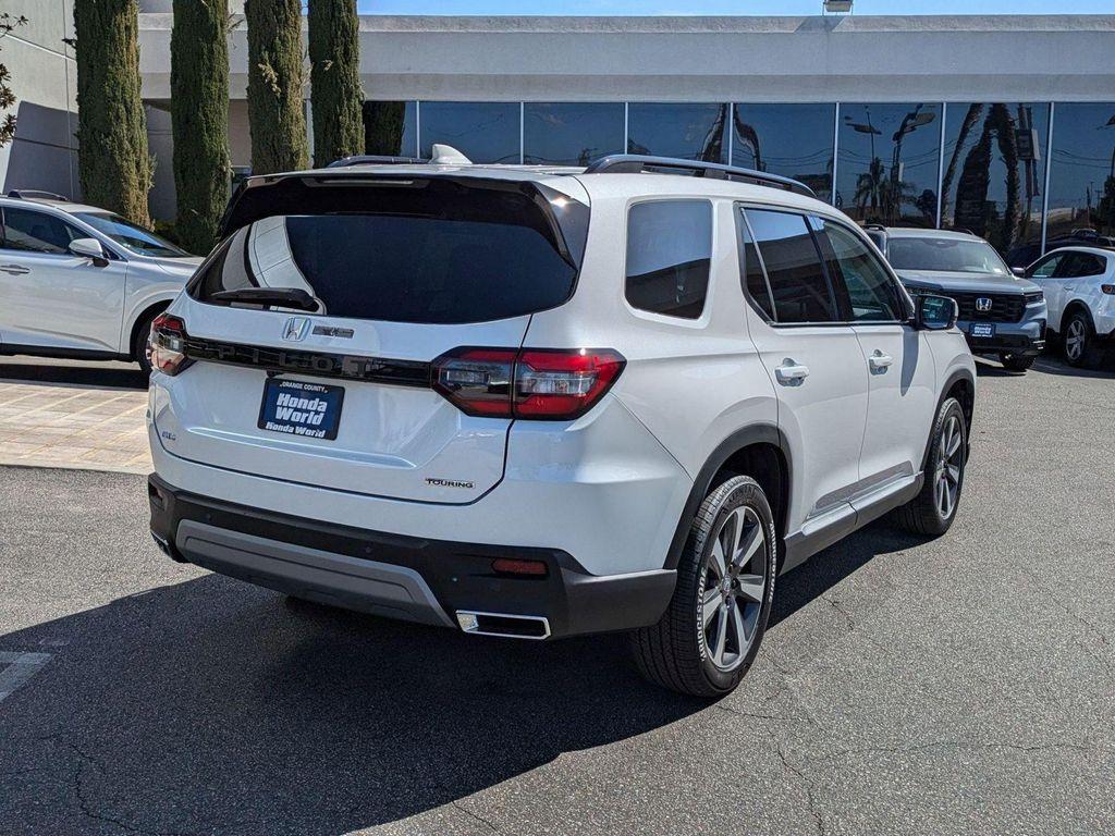 new 2025 Honda Pilot car, priced at $51,505