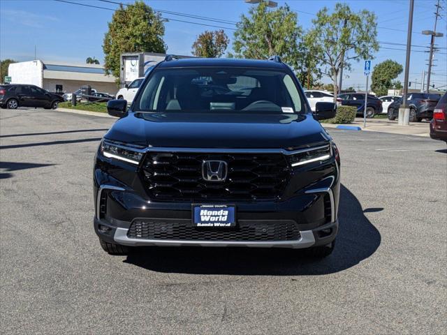 new 2025 Honda Pilot car, priced at $49,625