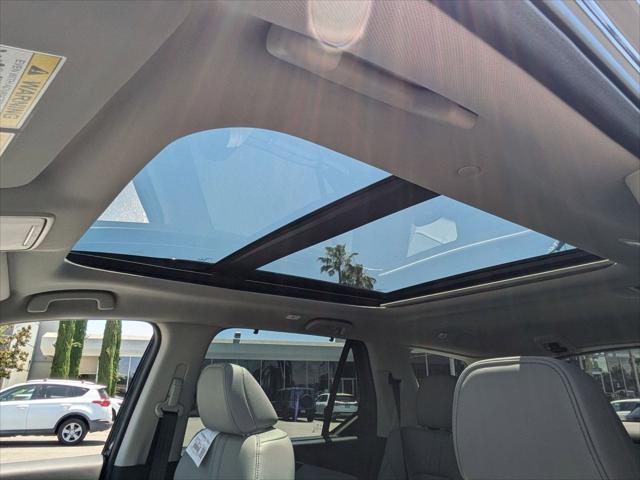 new 2025 Honda Pilot car, priced at $48,950