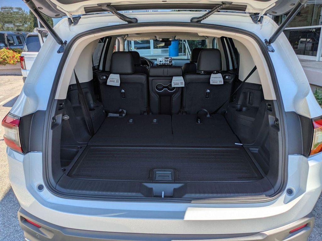 new 2025 Honda Pilot car, priced at $53,450
