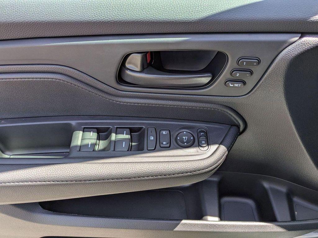 new 2026 Honda Odyssey car, priced at $45,845