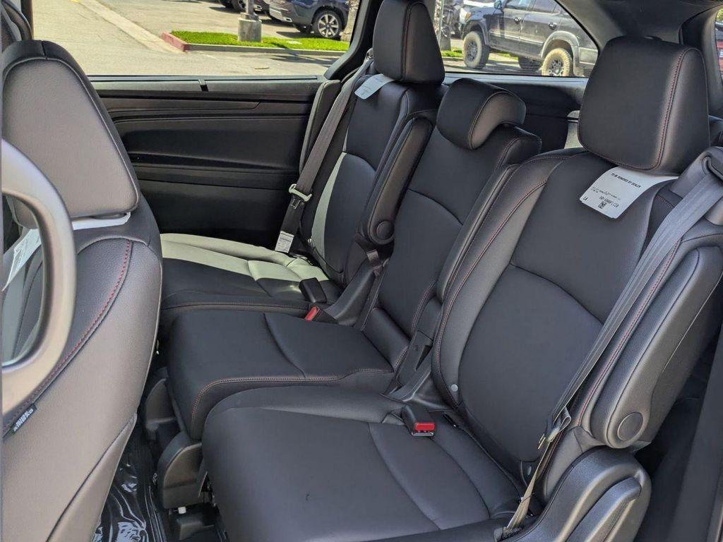 new 2026 Honda Odyssey car, priced at $45,845