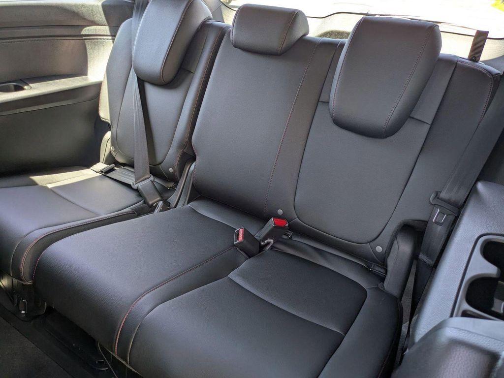 new 2026 Honda Odyssey car, priced at $45,845