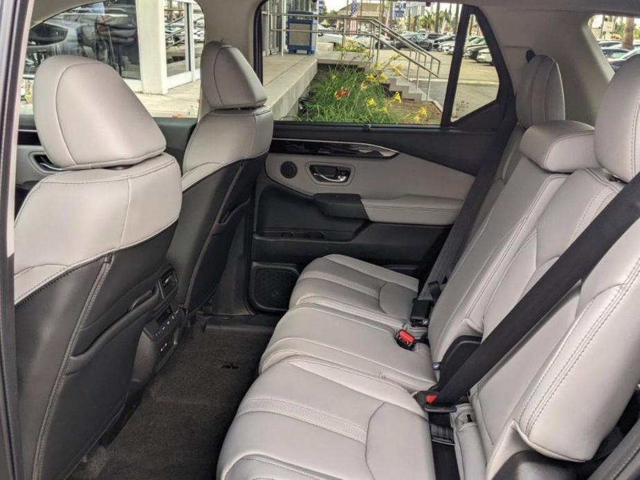 new 2025 Honda Pilot car, priced at $44,595