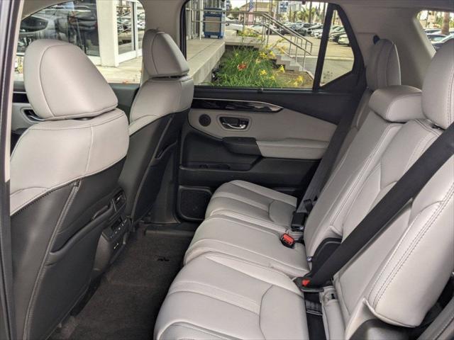 new 2025 Honda Pilot car, priced at $45,405