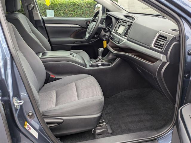 used 2019 Toyota Highlander car, priced at $22,334