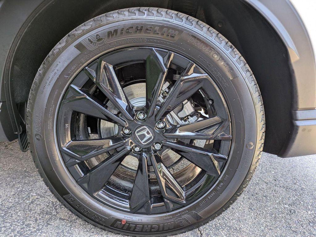 new 2026 Honda CR-V Hybrid car, priced at $44,155