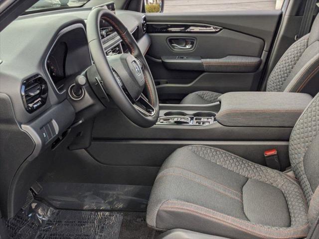 new 2025 Honda Pilot car, priced at $44,205