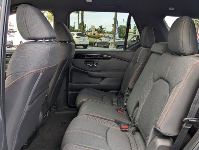 new 2025 Honda Pilot car, priced at $44,205