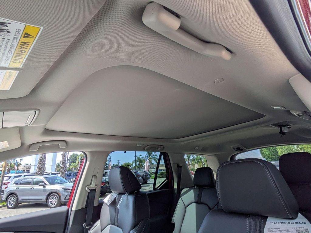 new 2025 Honda Pilot car, priced at $51,550