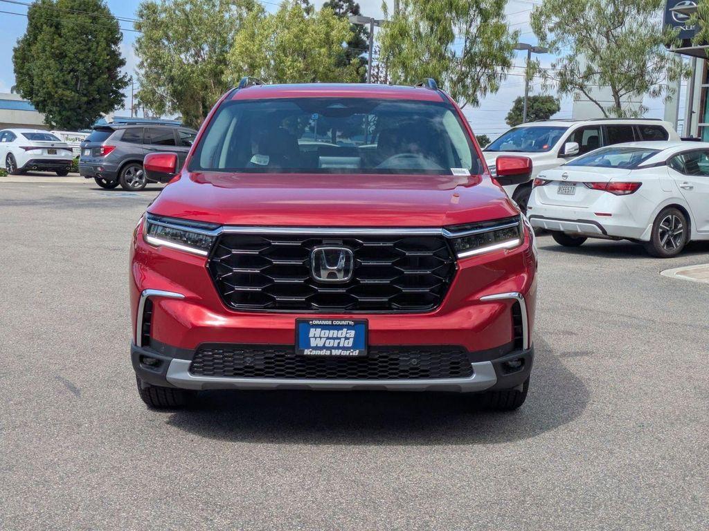 new 2025 Honda Pilot car, priced at $51,550