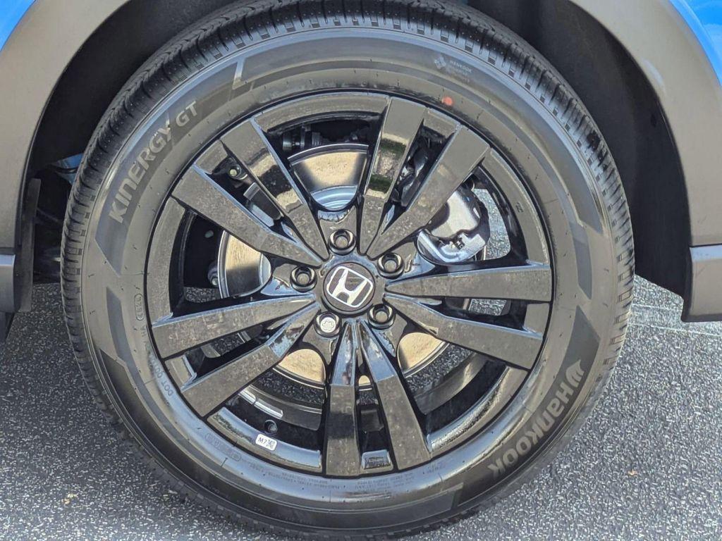 new 2026 Honda HR-V car, priced at $29,850