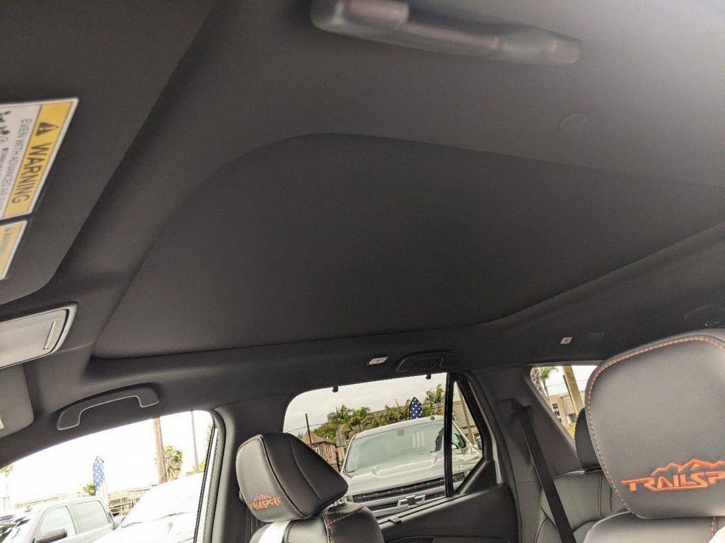 new 2025 Honda Pilot car, priced at $51,350