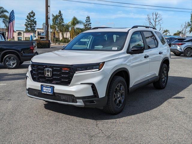 new 2025 Honda Pilot car, priced at $51,305