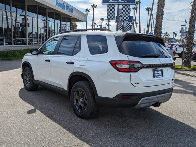 new 2025 Honda Pilot car, priced at $51,305