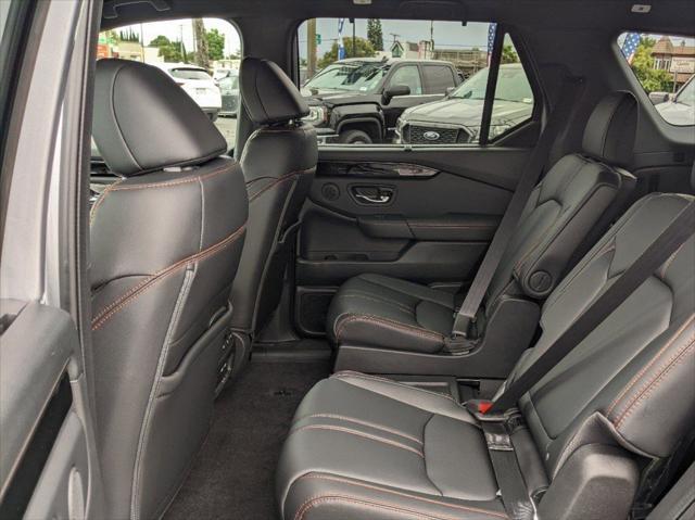 new 2025 Honda Pilot car, priced at $51,305