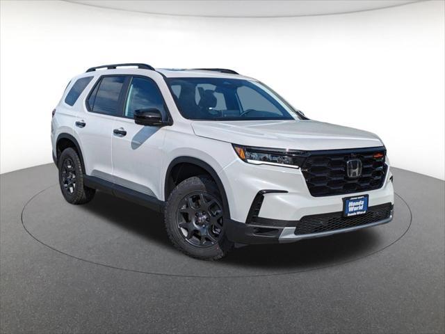 new 2025 Honda Pilot car, priced at $51,305