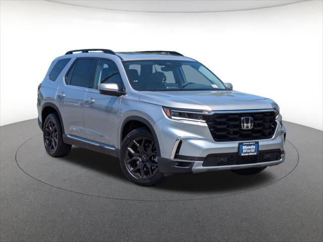 new 2025 Honda Pilot car, priced at $52,950