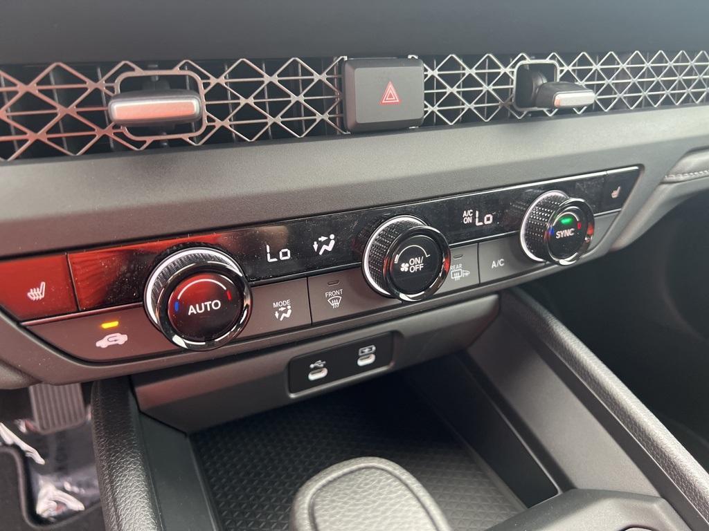 new 2025 Honda Accord car, priced at $30,906