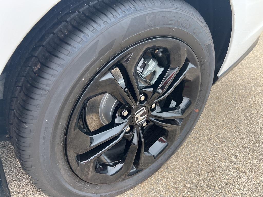 new 2025 Honda Accord car, priced at $30,906