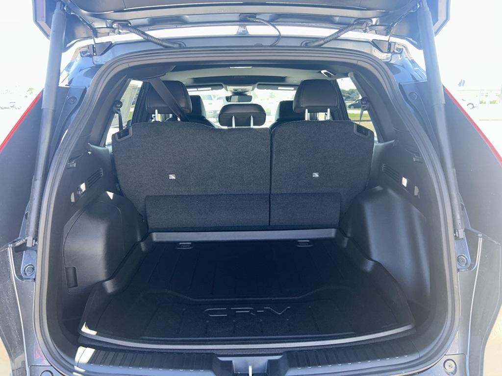 new 2026 Honda CR-V Hybrid car, priced at $39,983