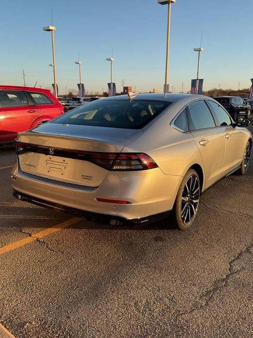 new 2025 Honda Accord Hybrid car, priced at $38,166