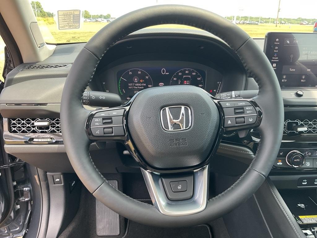 new 2025 Honda Accord Hybrid car, priced at $37,820