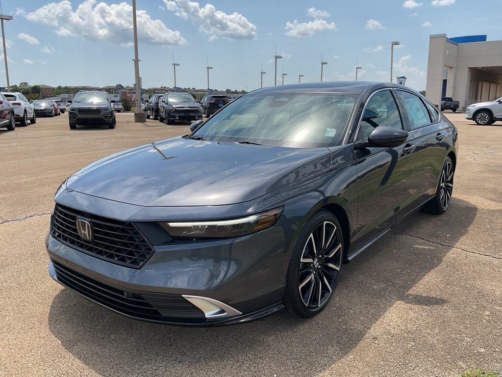 new 2025 Honda Accord Hybrid car, priced at $37,820