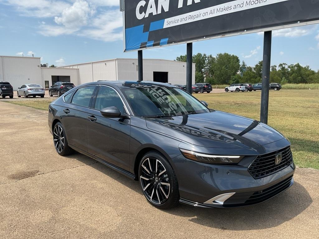 new 2025 Honda Accord Hybrid car, priced at $38,220