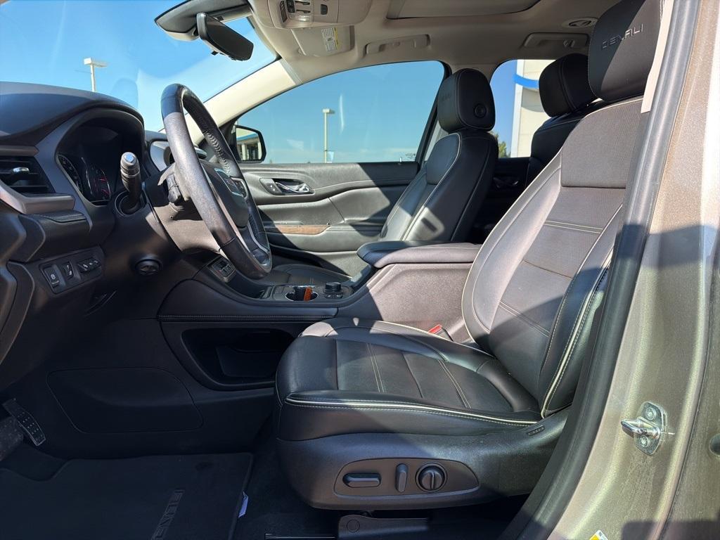 used 2022 GMC Acadia car, priced at $30,300