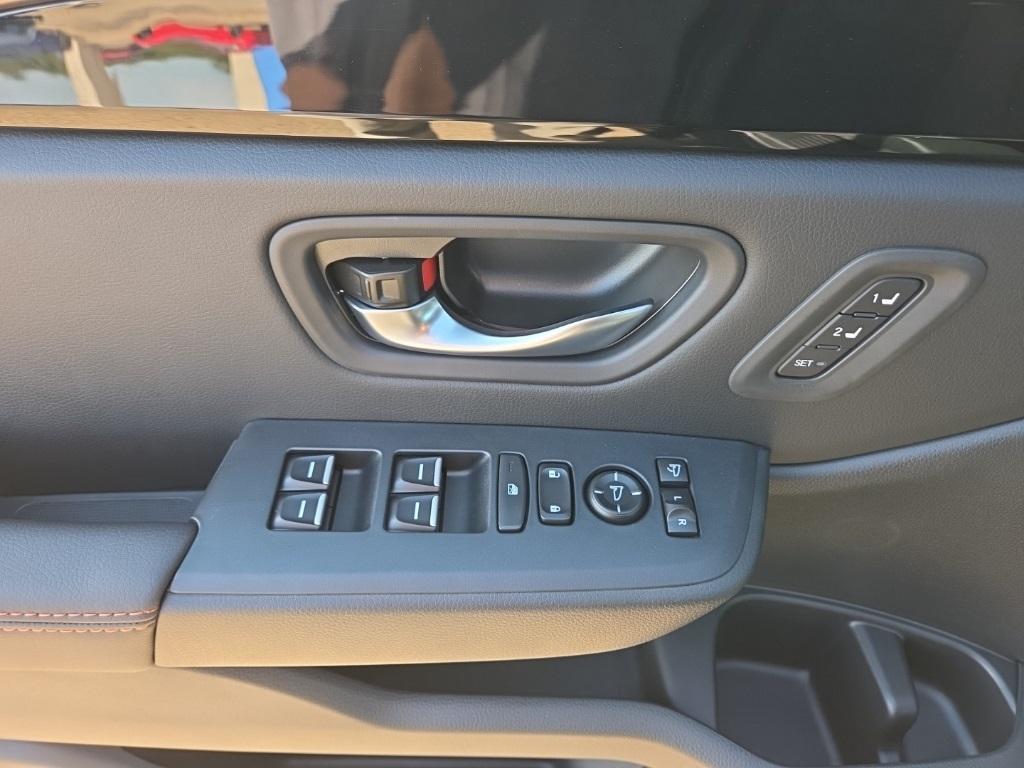 new 2025 Honda Pilot car, priced at $48,032