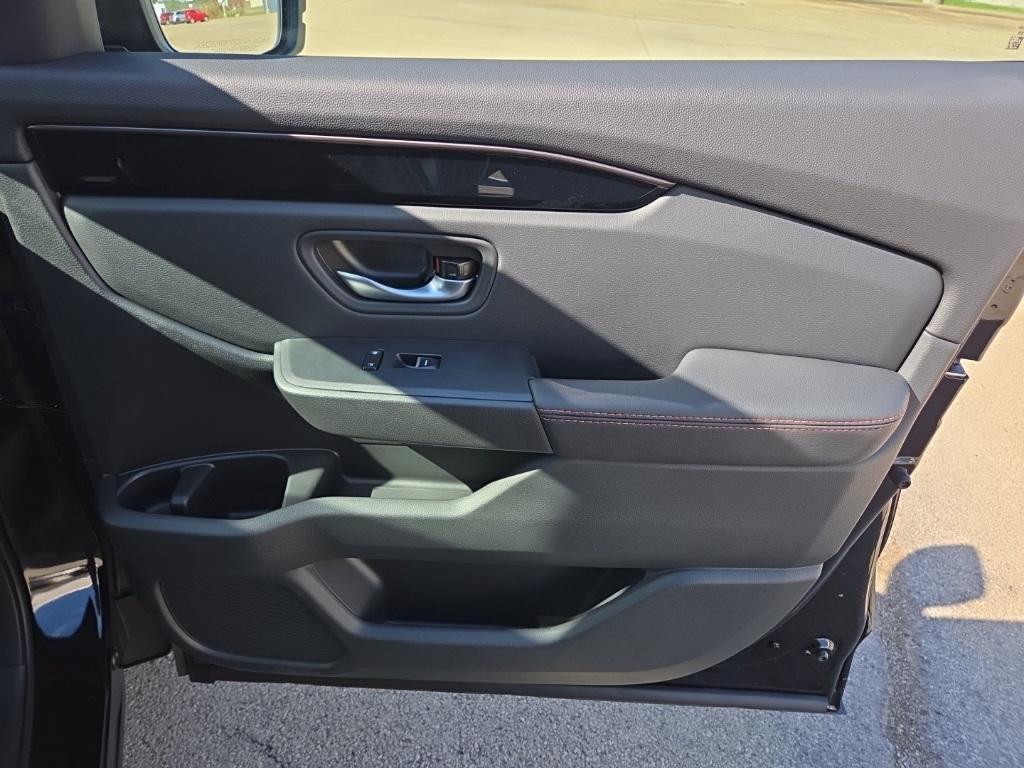 new 2025 Honda Pilot car, priced at $48,032