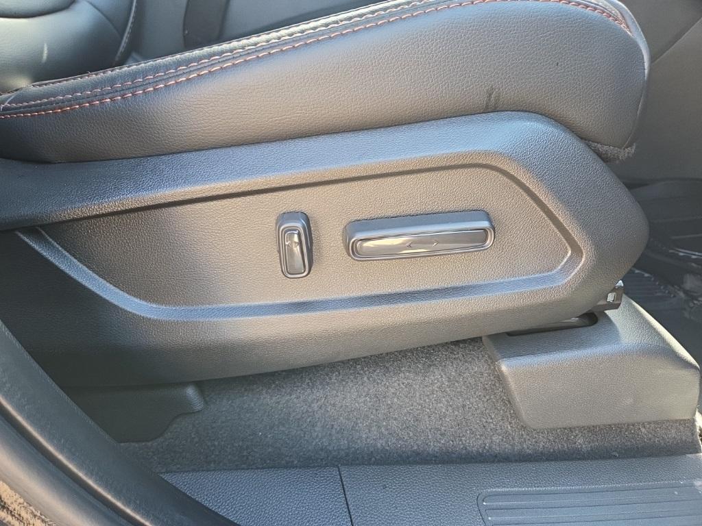 new 2025 Honda Pilot car, priced at $48,032