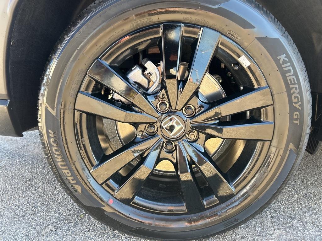 new 2026 Honda HR-V car, priced at $29,764