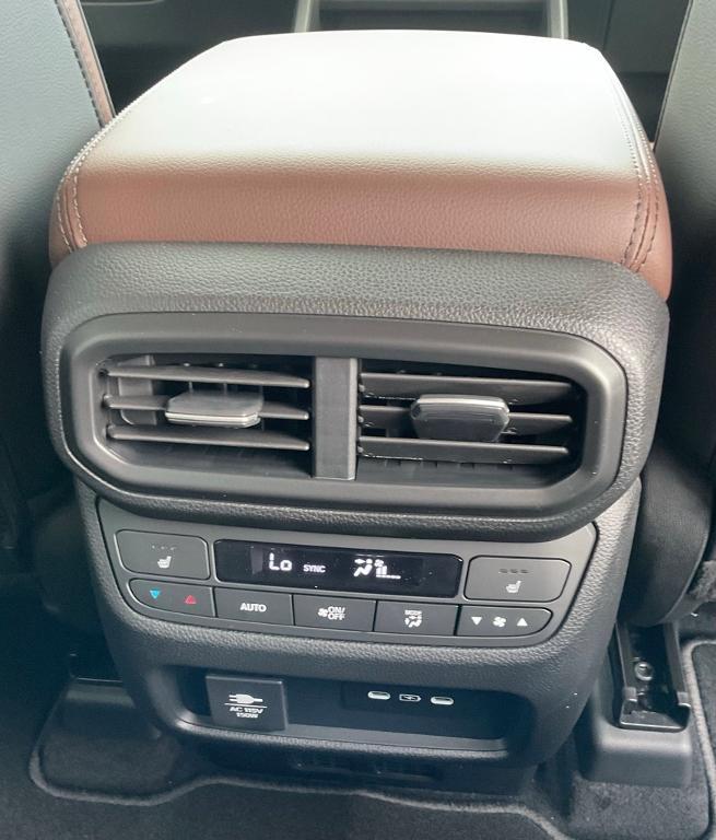 new 2025 Honda Pilot car, priced at $50,378